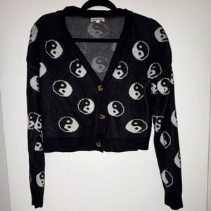 Yin Yang Black and White Button Crop Sweater